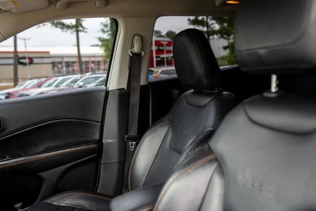 Used 2019 White Clearcoat Jeep Limited image 32