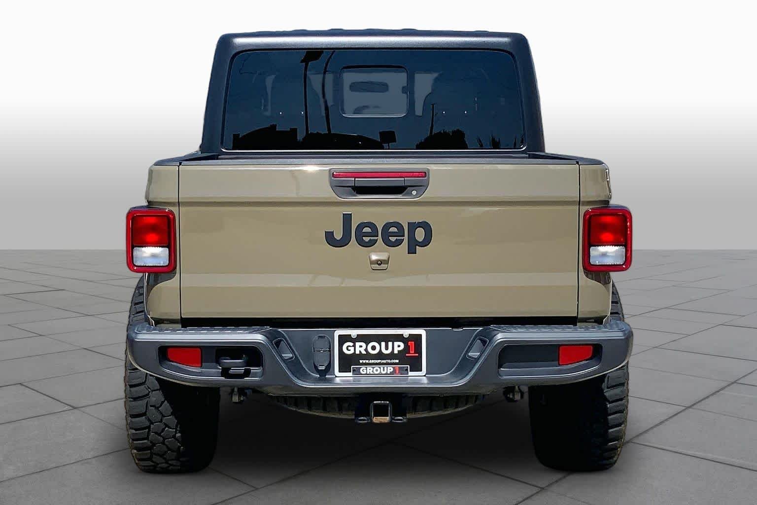 Used 2020 Gator Clearcoat Jeep Sport S image 5