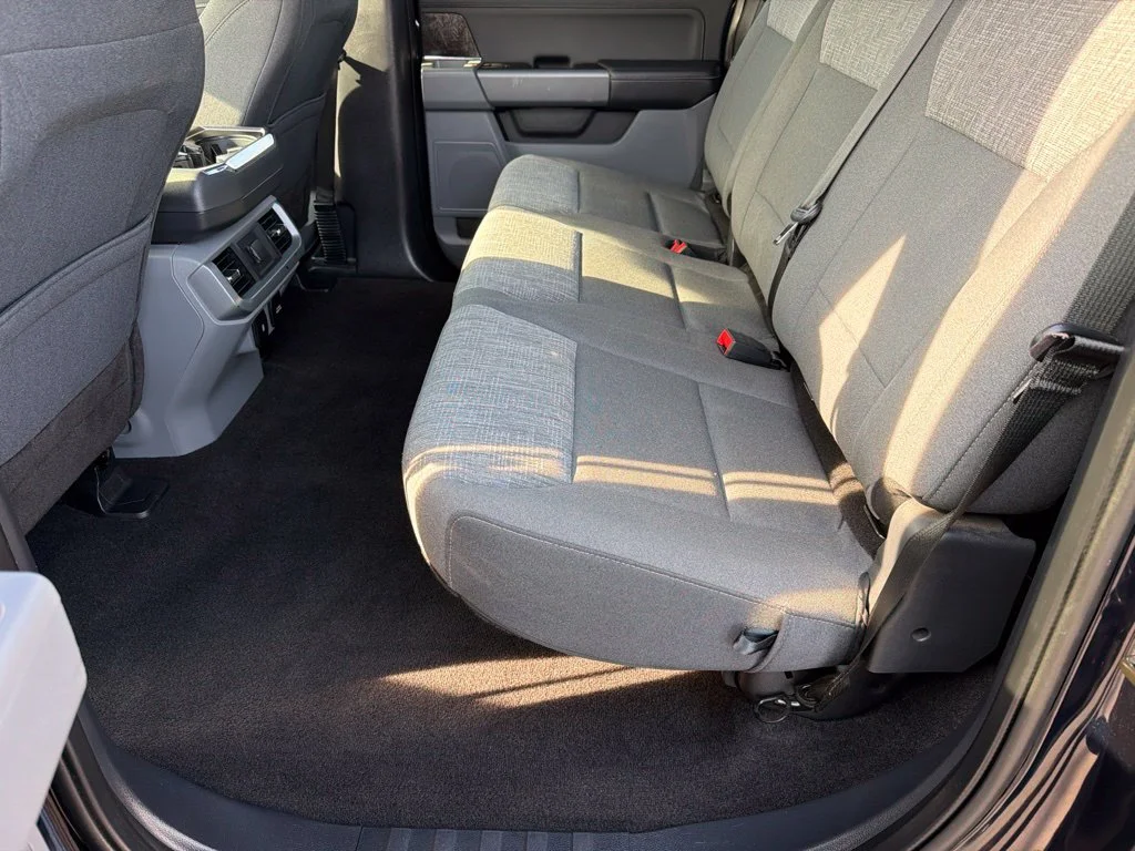 Certified Used 2021 Blue Metallic Ford XLT image 18