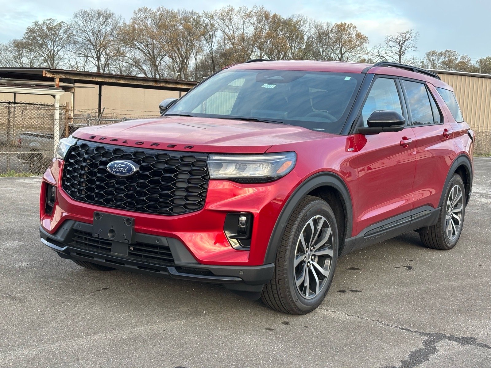 New 2026 Rapid Red Metallic Tinted Clearcoat Ford ST-Line image 2
