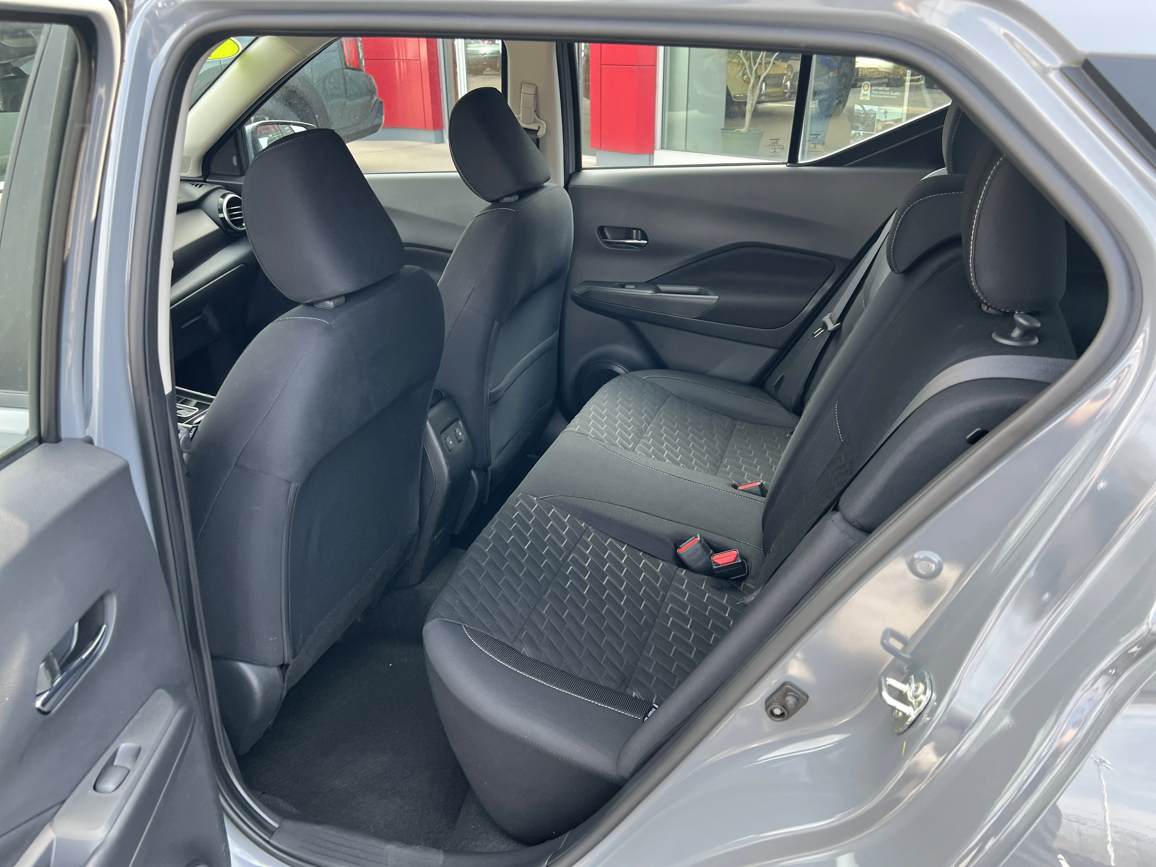 Used 2023 Boulder Gray Pearl Nissan SV image 6