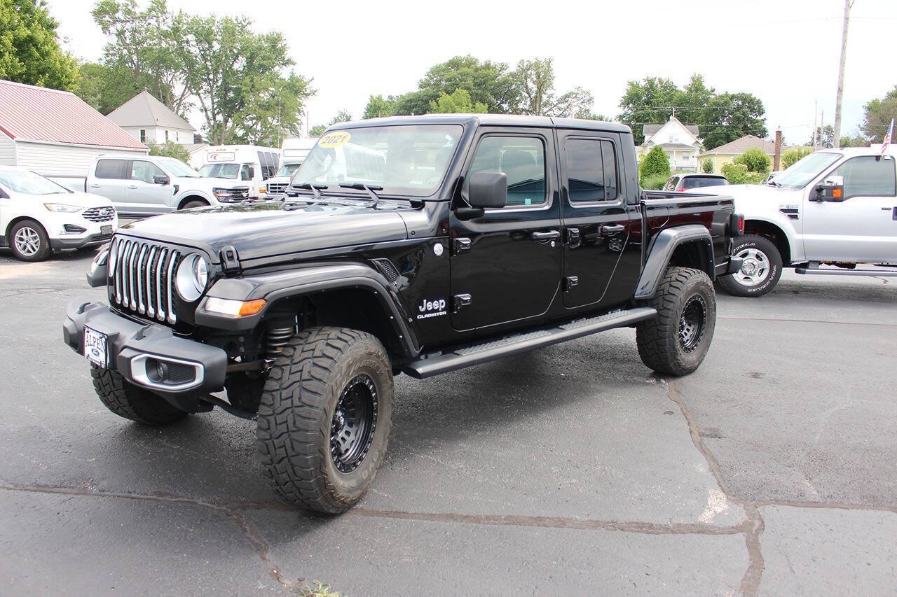 Used 2021 Black Clear Coat Jeep Overland 4x4 4dr Crew Cab 5.0 ft. SB image 1