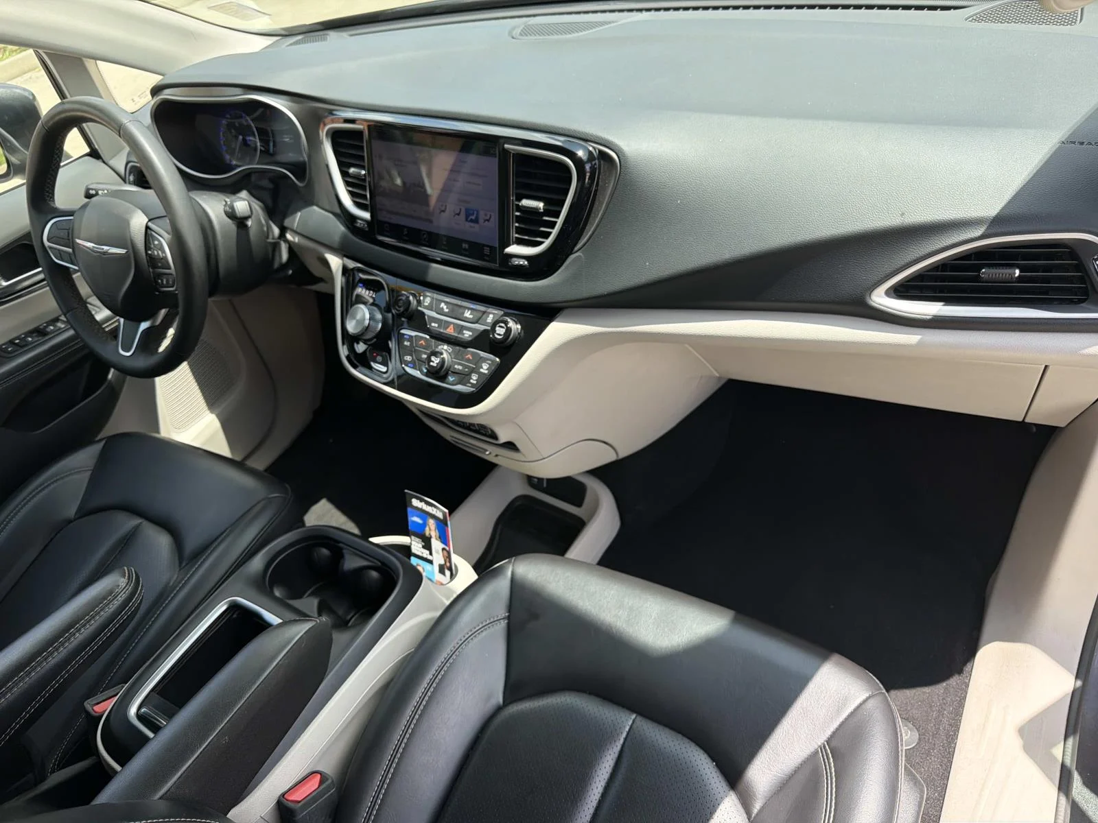 Used 2023 Gray Chrysler Touring L FWD image 12