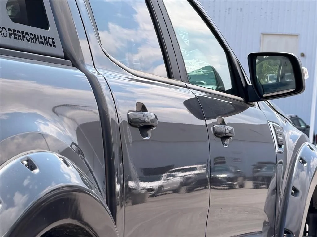 Used 2019 Gray Ford Lariat image 15