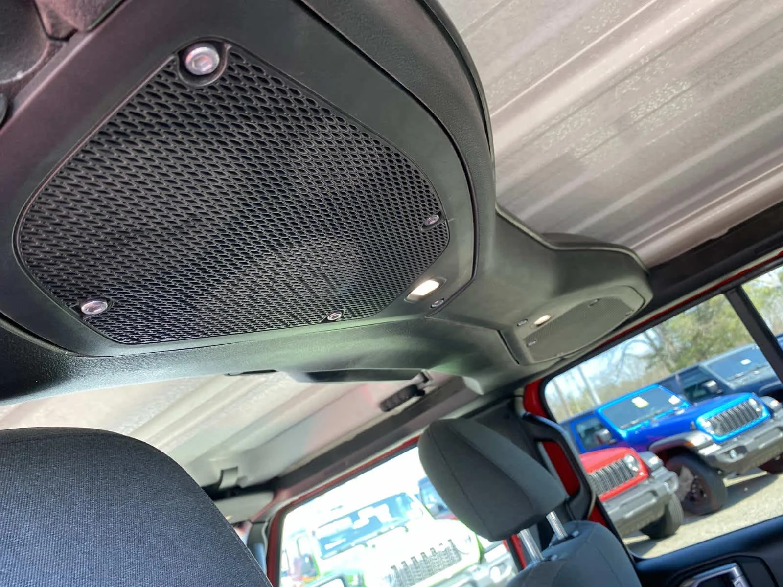 Used 2025 Firecracker Red Clearcoat Jeep Sport S image 11