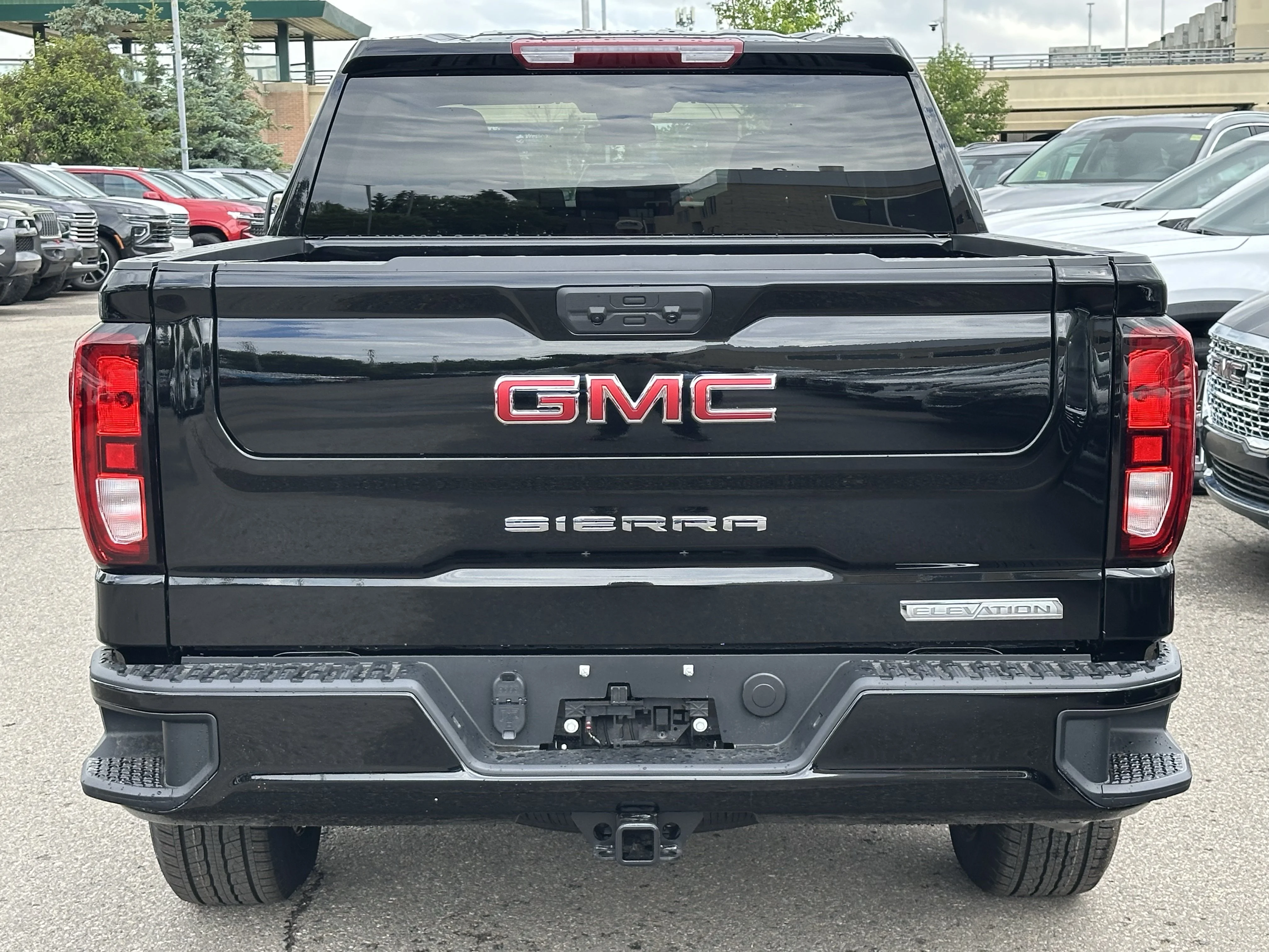 New 2026 Onyx Black GMC Elevation image 5