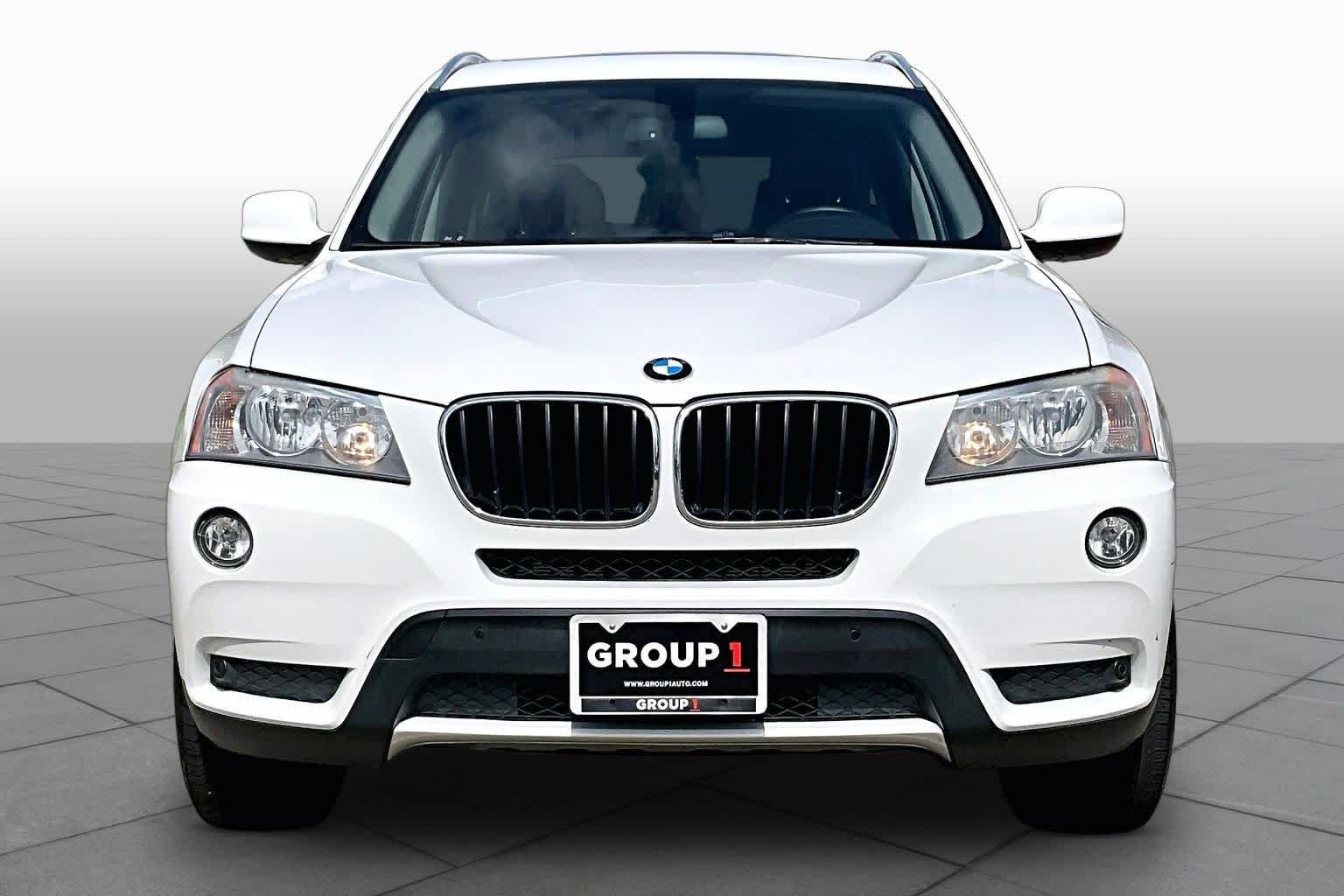 Used 2013 Alpine White BMW xDrive28i image 3