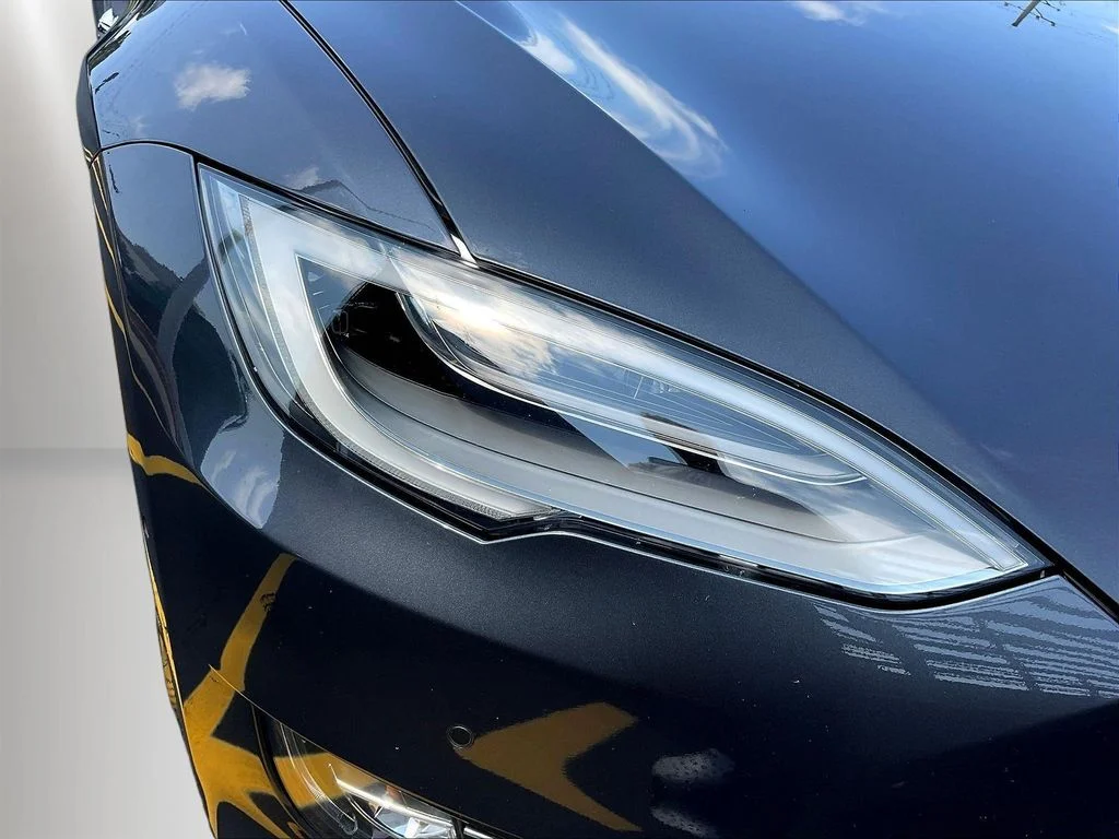 Used 2020  Tesla Performance image 29