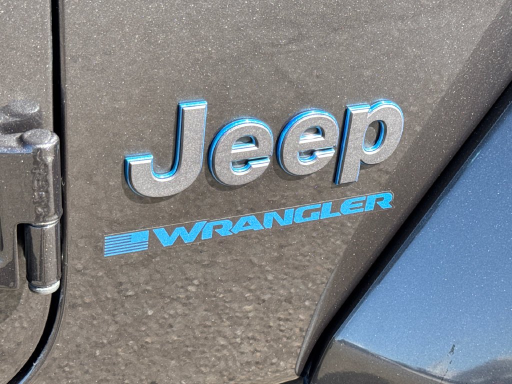 Used 2024 Gray Jeep Sport S 4xe image 8