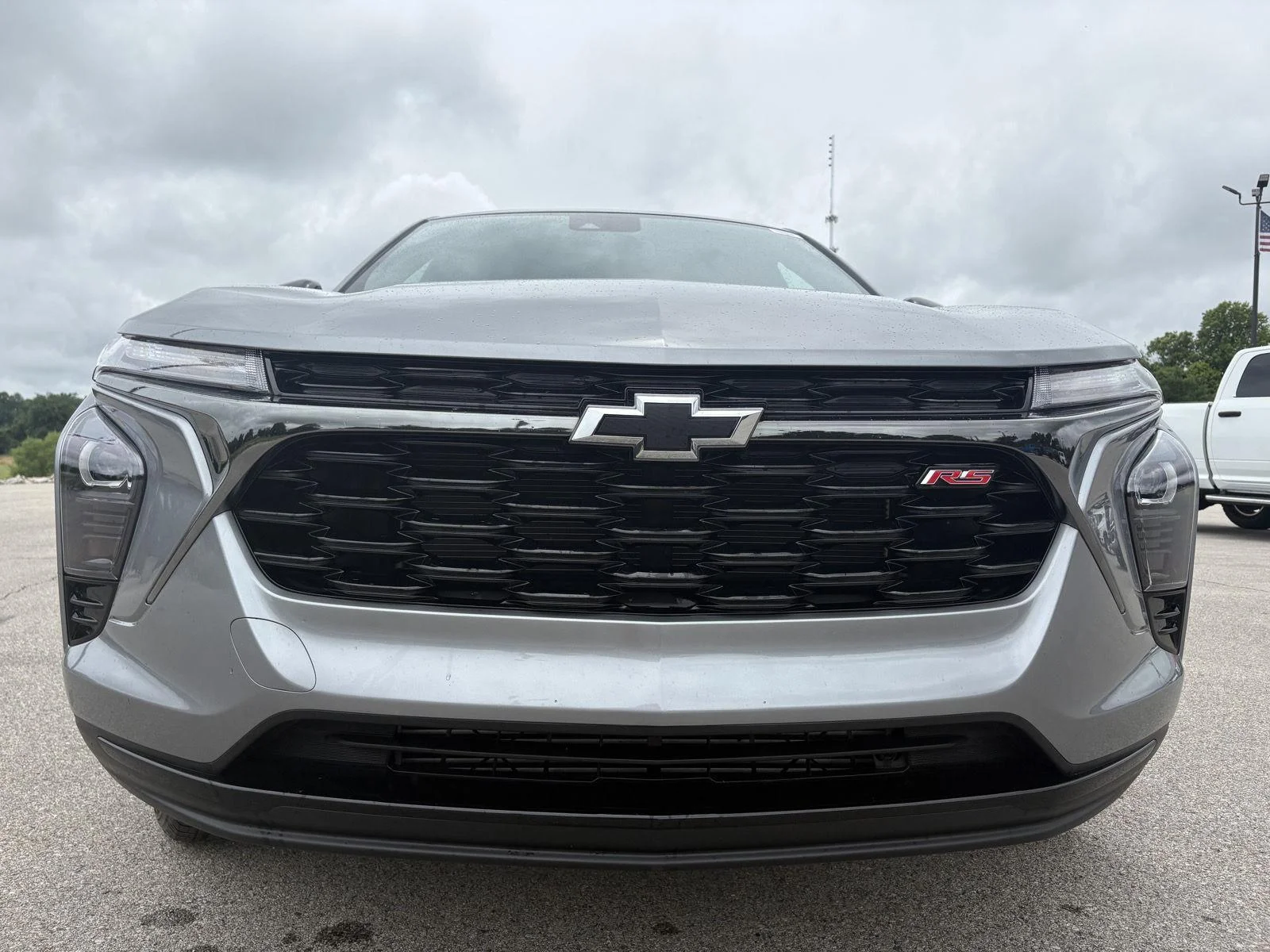 Used 2025 Sterling Gray Metallic Chevrolet 1RS image 18