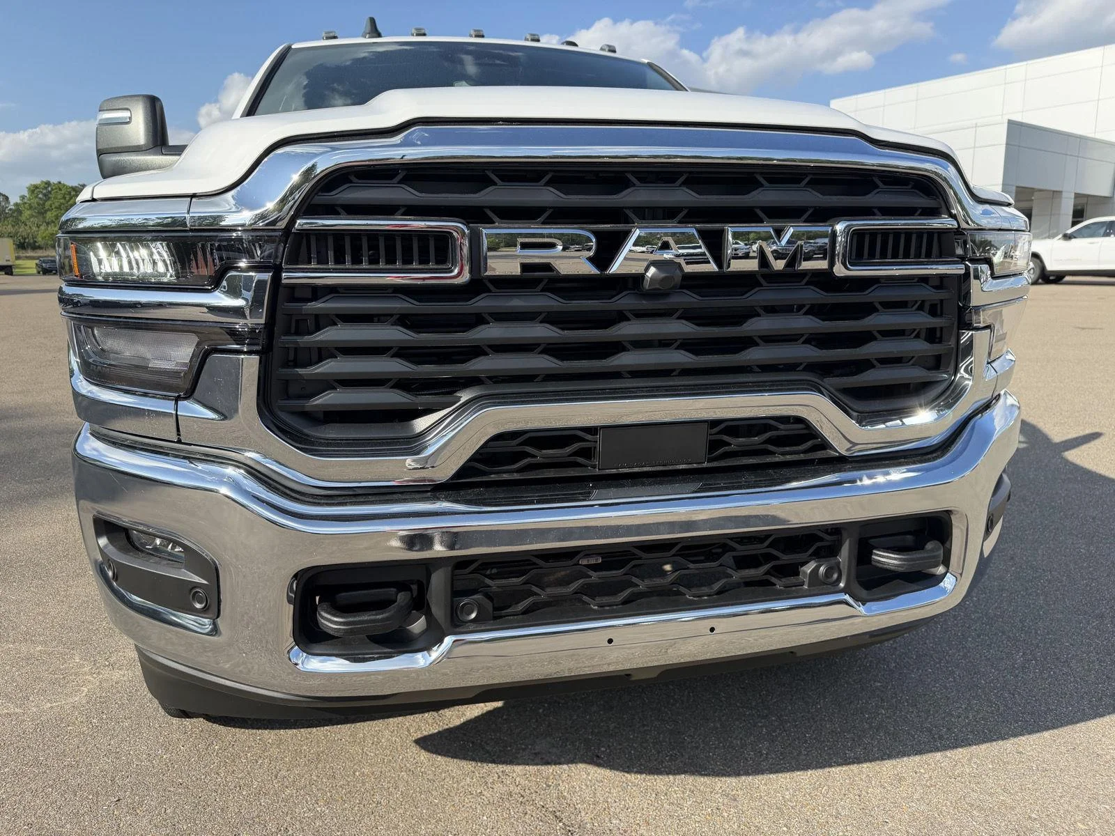 New 2026 Bright White Clear-Coat Exterior Paint RAM Tradesman image 22
