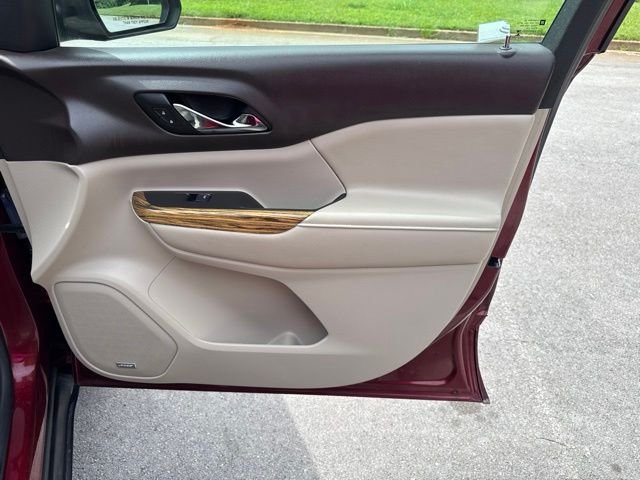 Used 2017 Red GMC Denali image 9