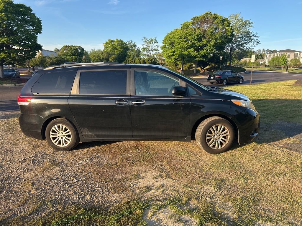 Used 2011 Toyota Sienna XLE with VIN 5TDYK3DC3BS011691 for sale in Midlothian, VA