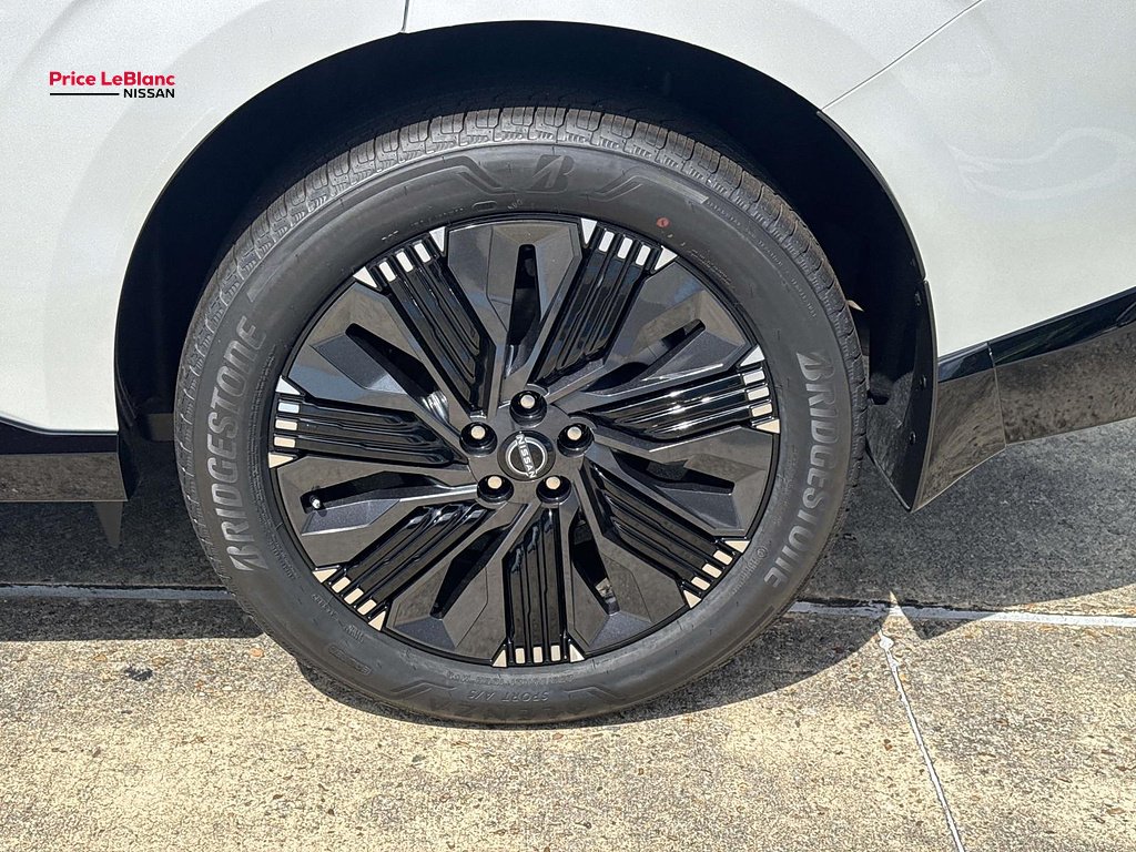 New 2026 Everest White Pearl TriCoat Nissan SL image 4