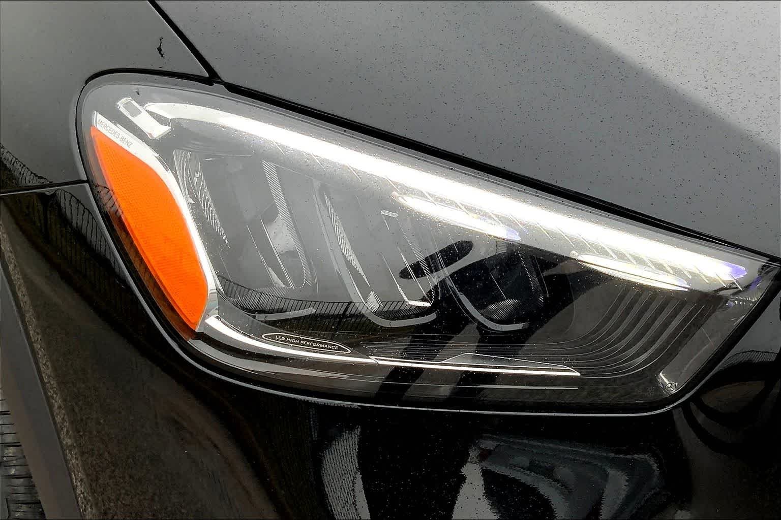 Used 2025 Black Mercedes-Benz GLE 450e image 18