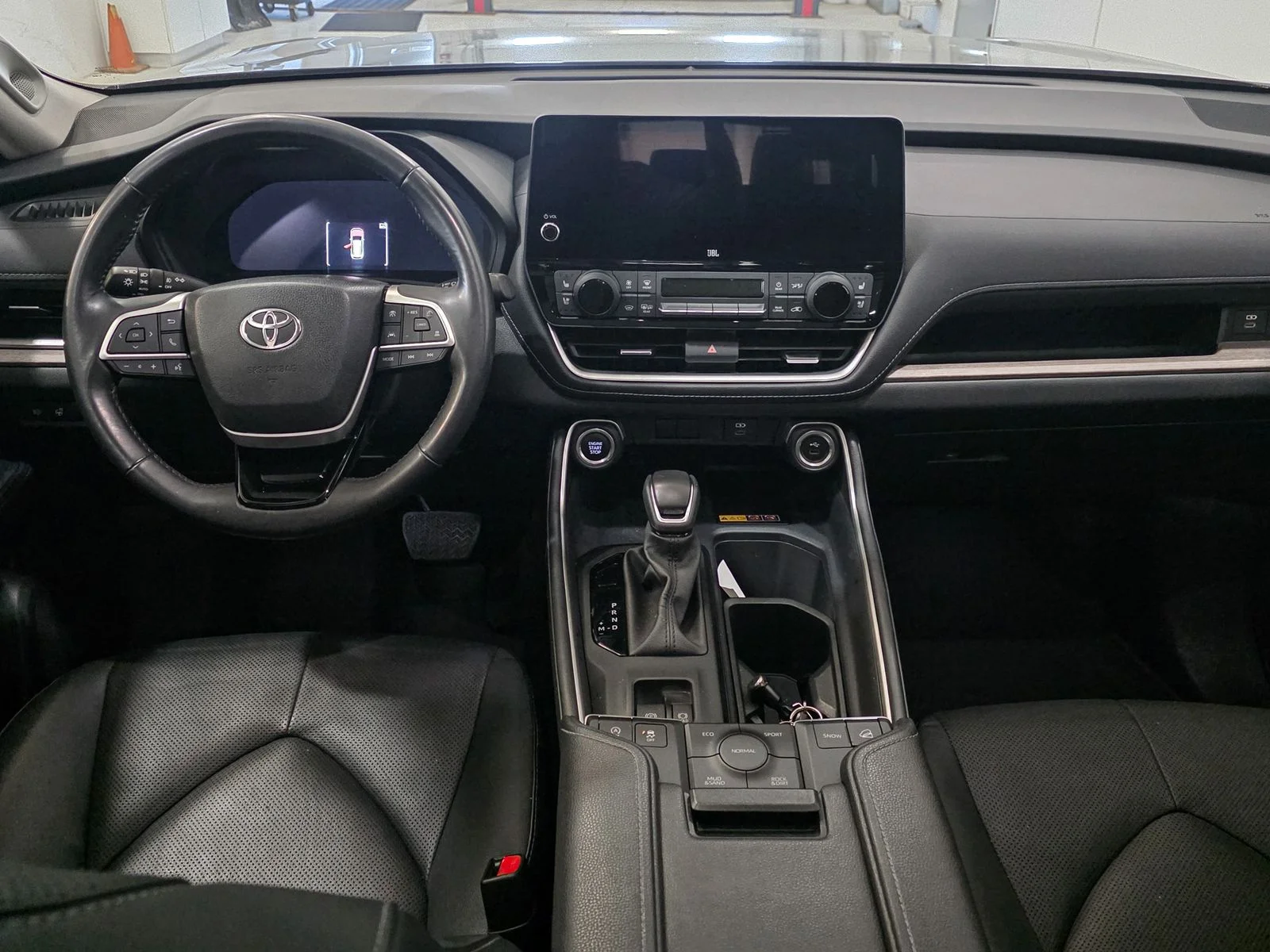 Used 2024 White Toyota Limited image 27