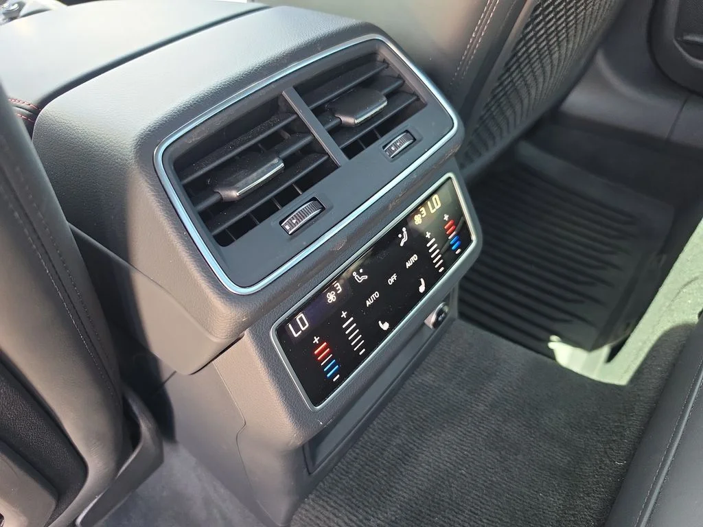 Used 2025 Glacier White Metallic Audi 4.0T image 17