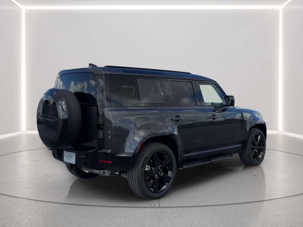 New 2026 Carpathian Grey Land Rover X-Dynamic SE image 5