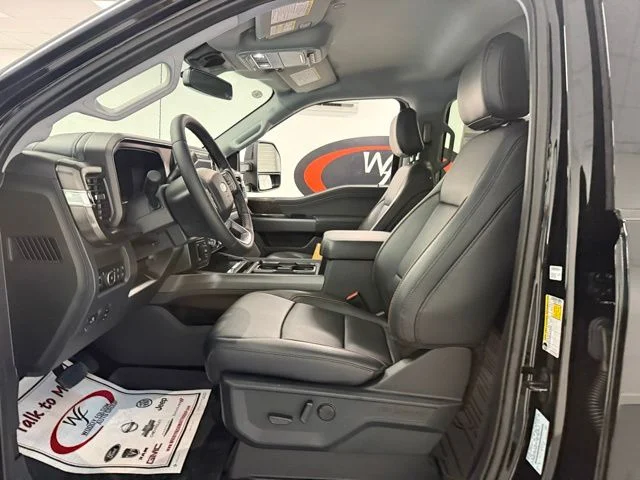 New 2026 Agate Black Metallic Ford F-250® Lariat® image 8