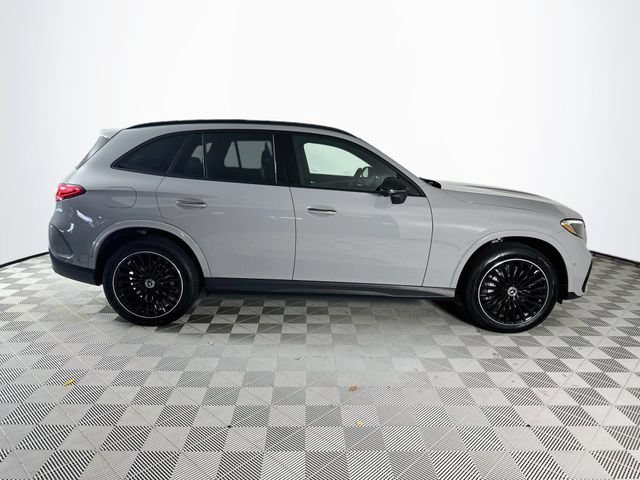 New 2027 MANUFAKTUR Alpine Grey Mercedes-Benz GLC 300 image 39
