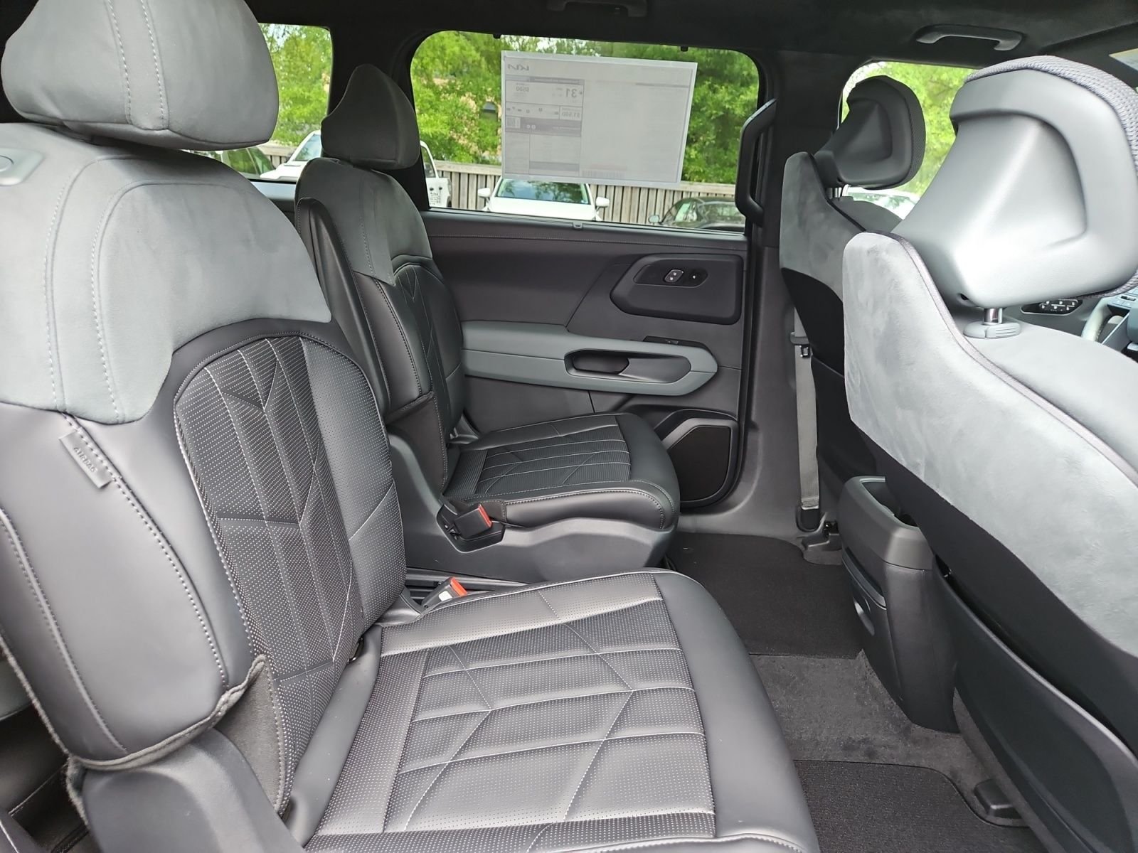 New 2027 Ebony Black Kia X-LINE SX PRESTIGE image 17