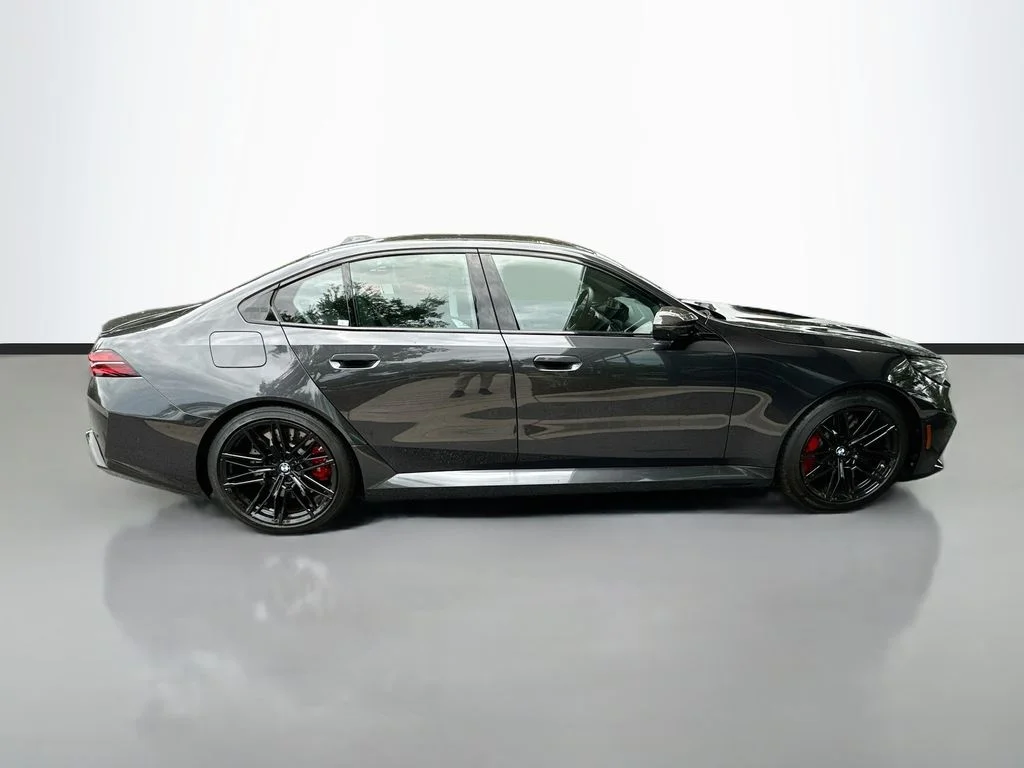 Used 2025 Dark Graphite BMW Base image 4