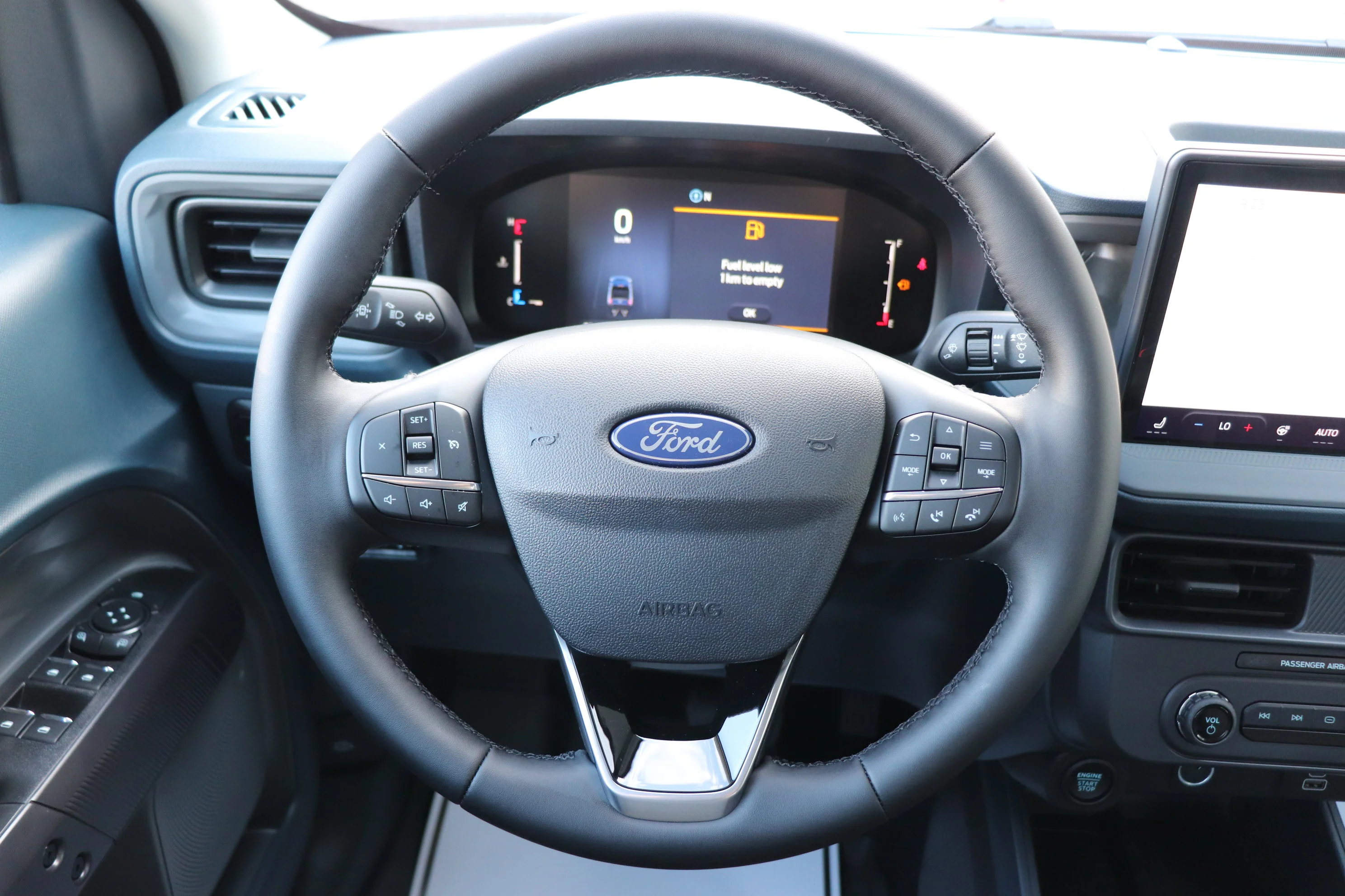 New 2026 OXFORD WHITE Ford XLT image 13