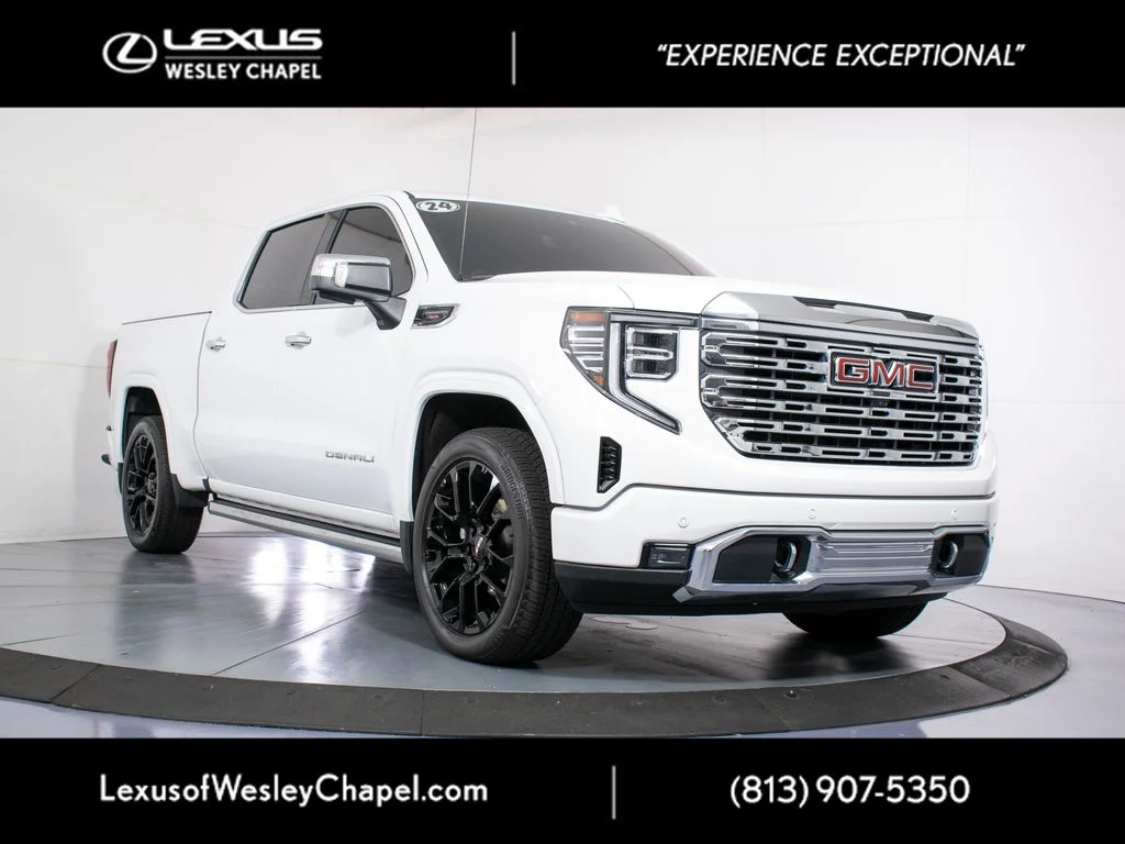 2024 GMC Sierra 4WD Crew Cab Short Box Denali's photo