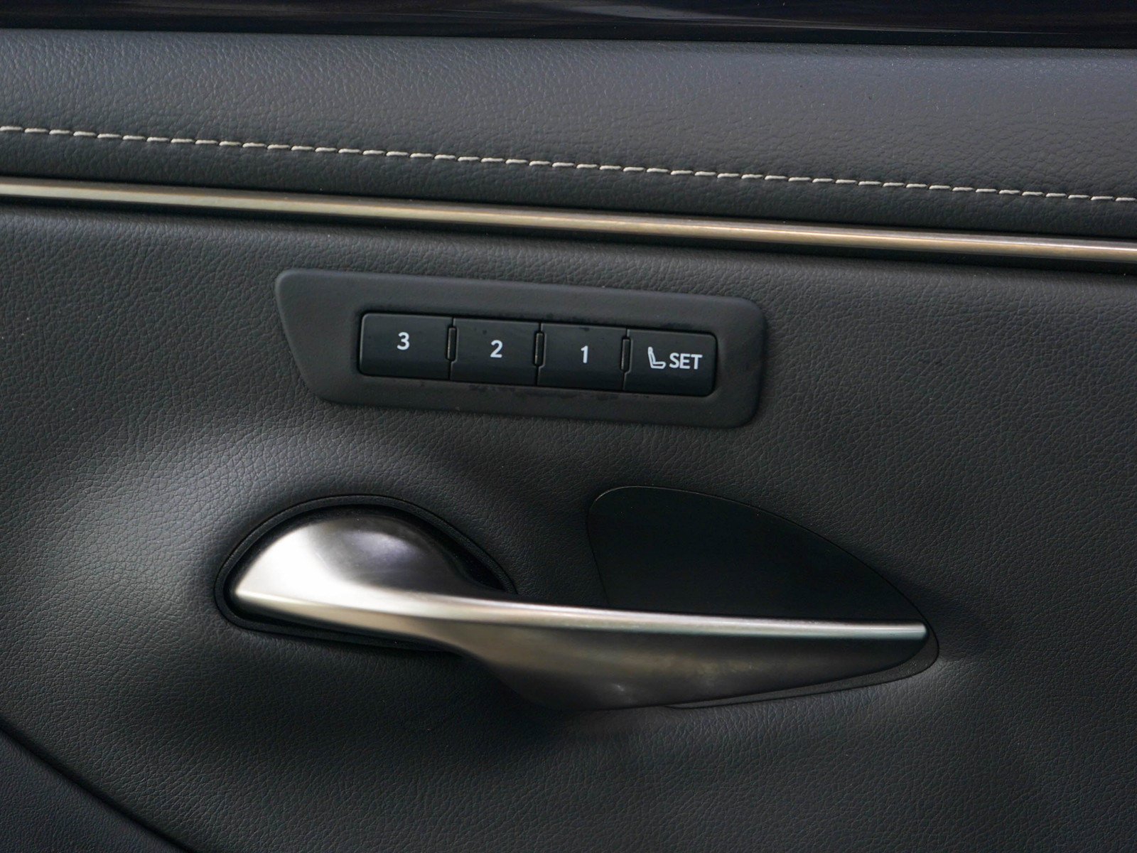 Used 2021  Lexus ES 350 image 20