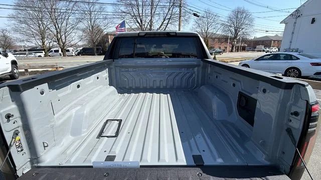 2026 GMC Sierra EV Elevation - Photo 11