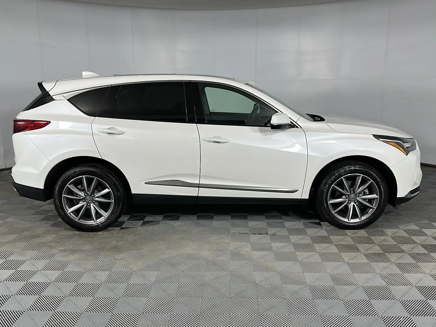 Certified Used 2024 Platinum White Pearl Acura SH-AWD TECH image 28