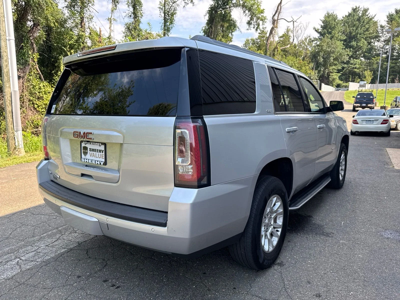 Used 2018 Silver GMC SLT image 13