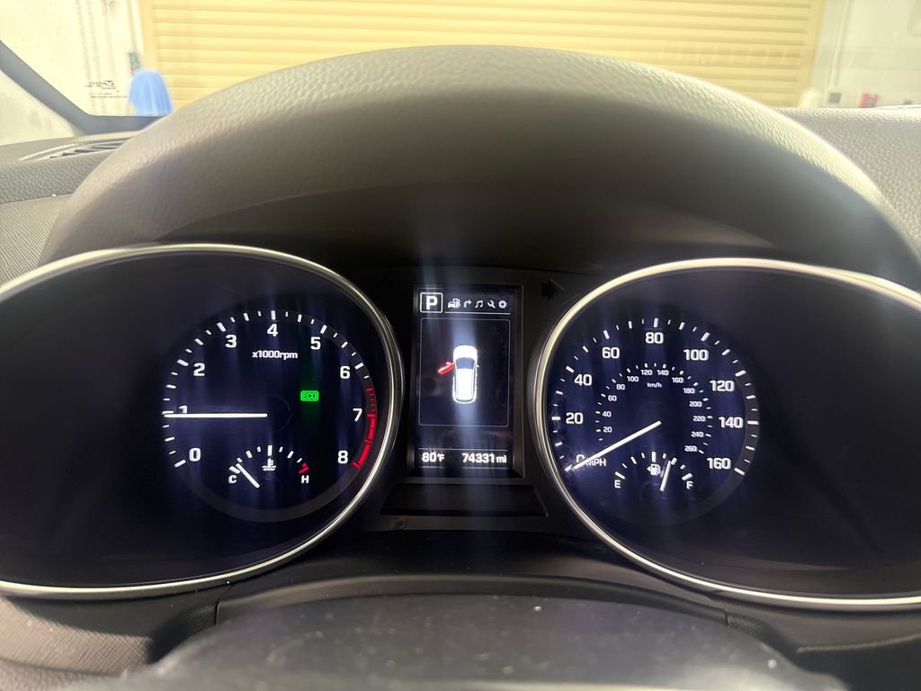 Used 2018 Black Hyundai SE Ultimate image 25