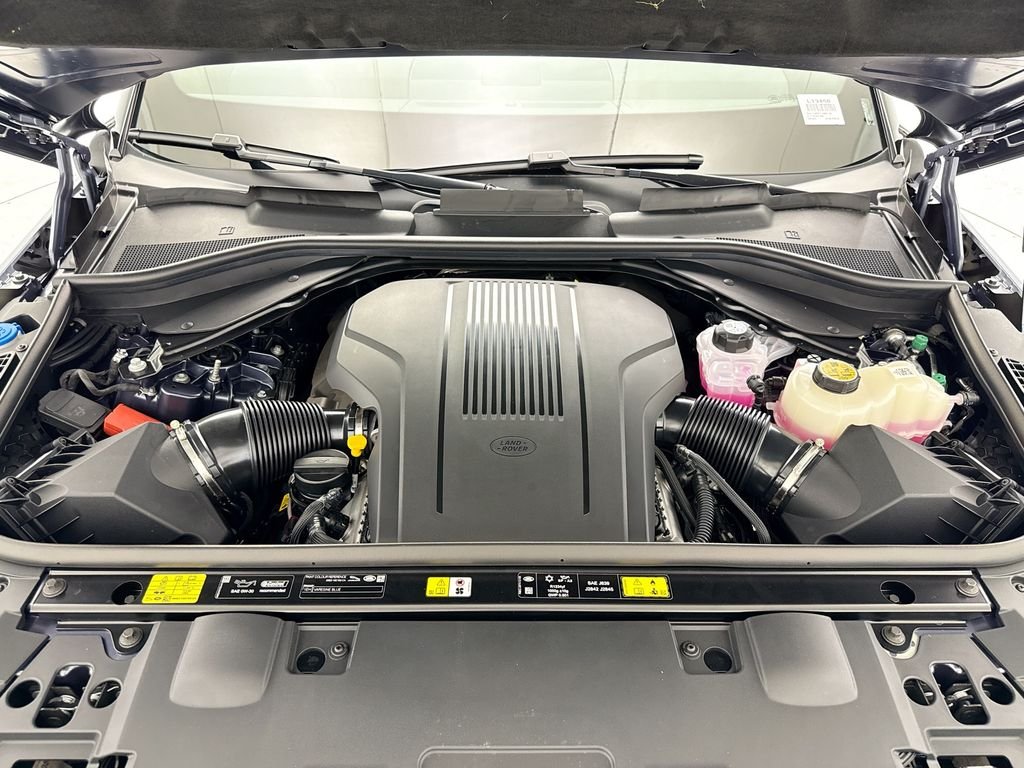 New 2026 Varesine Blue Land Rover Dynamic SE image 28