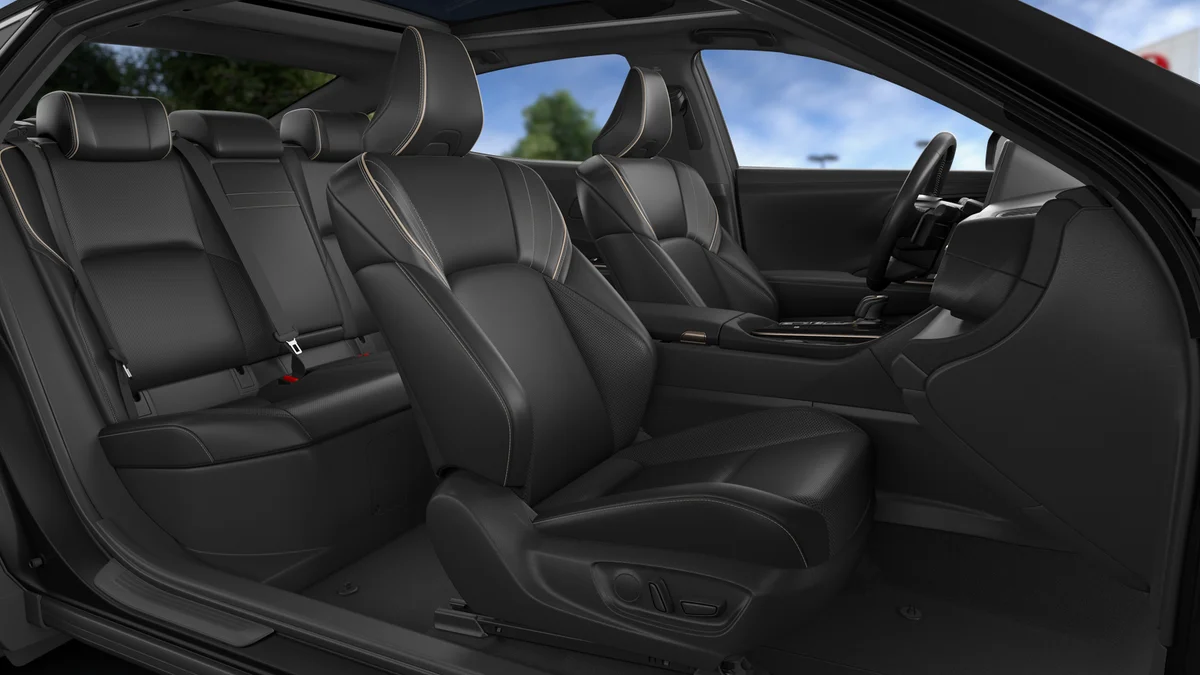 2026 Toyota Crown Platinum - Photo 37