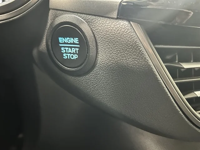 Used 2023 White FORD Active image 27