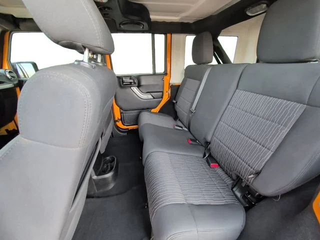 2012 Jeep Wrangler Unlimited Sahara - Photo 13