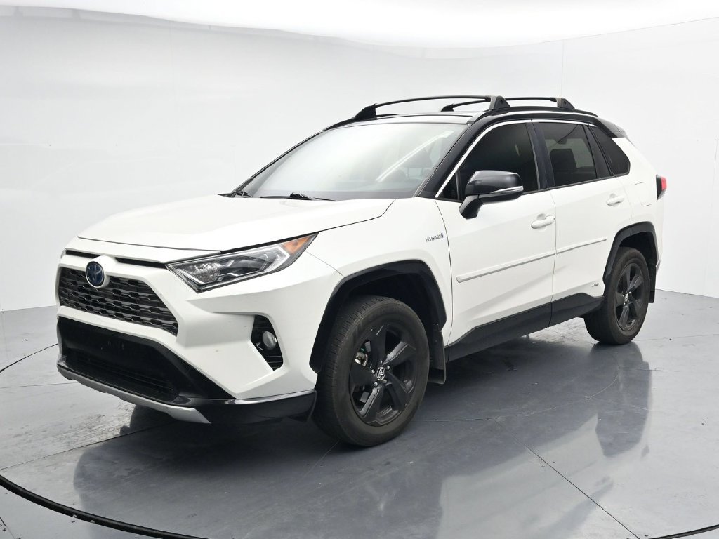 Used 2020 White Toyota XSE image 4