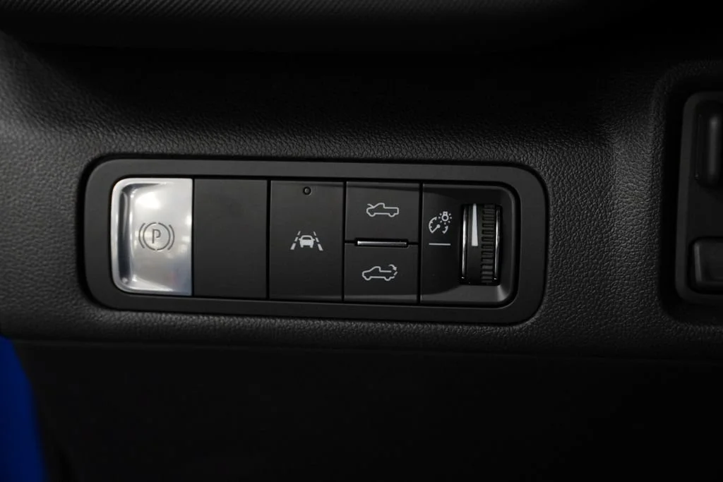 New 2026 Riptide Blue Metallic Chevrolet LT - Max Range image 21