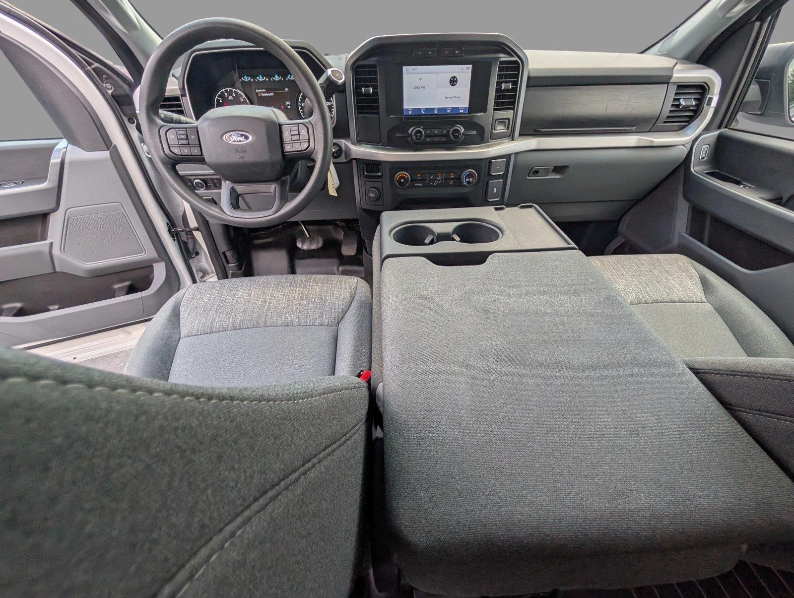 Used 2022 Oxford White Ford XLT image 19