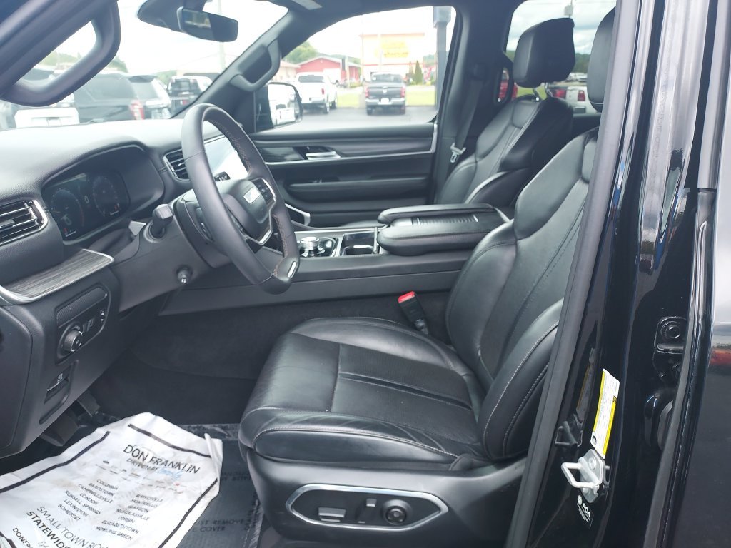 Used 2023 Black Jeep Series II image 13
