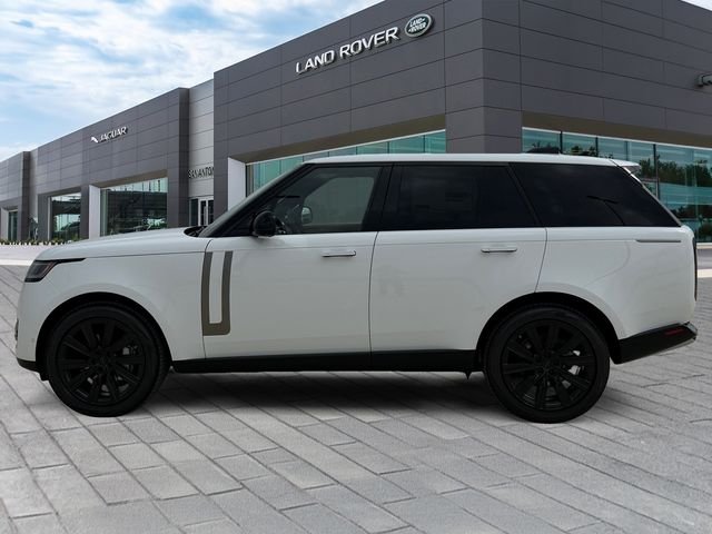 New 2026 Fuji White Land Rover SE image 2