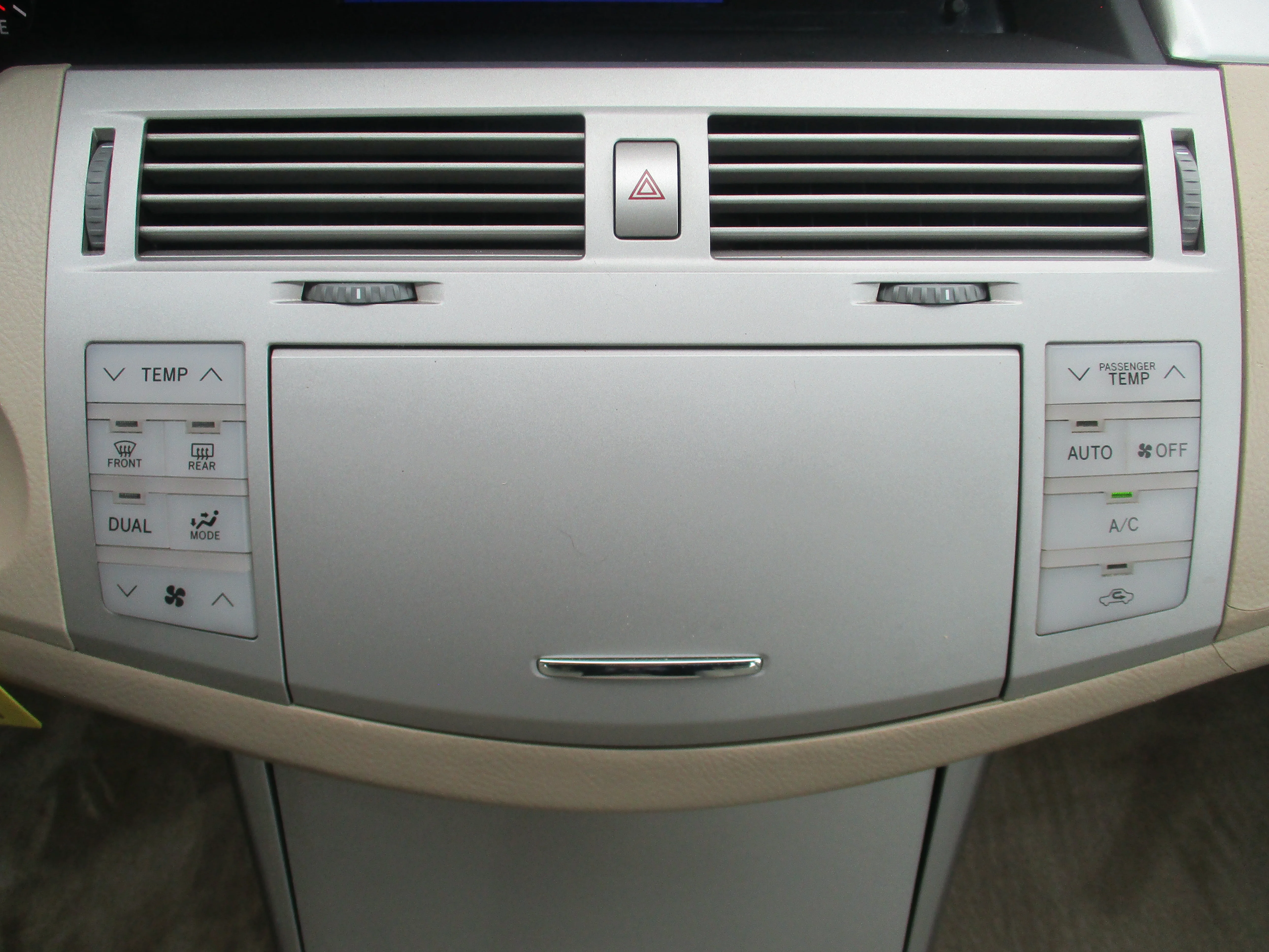 Used 2007 Beige Toyota  image 22