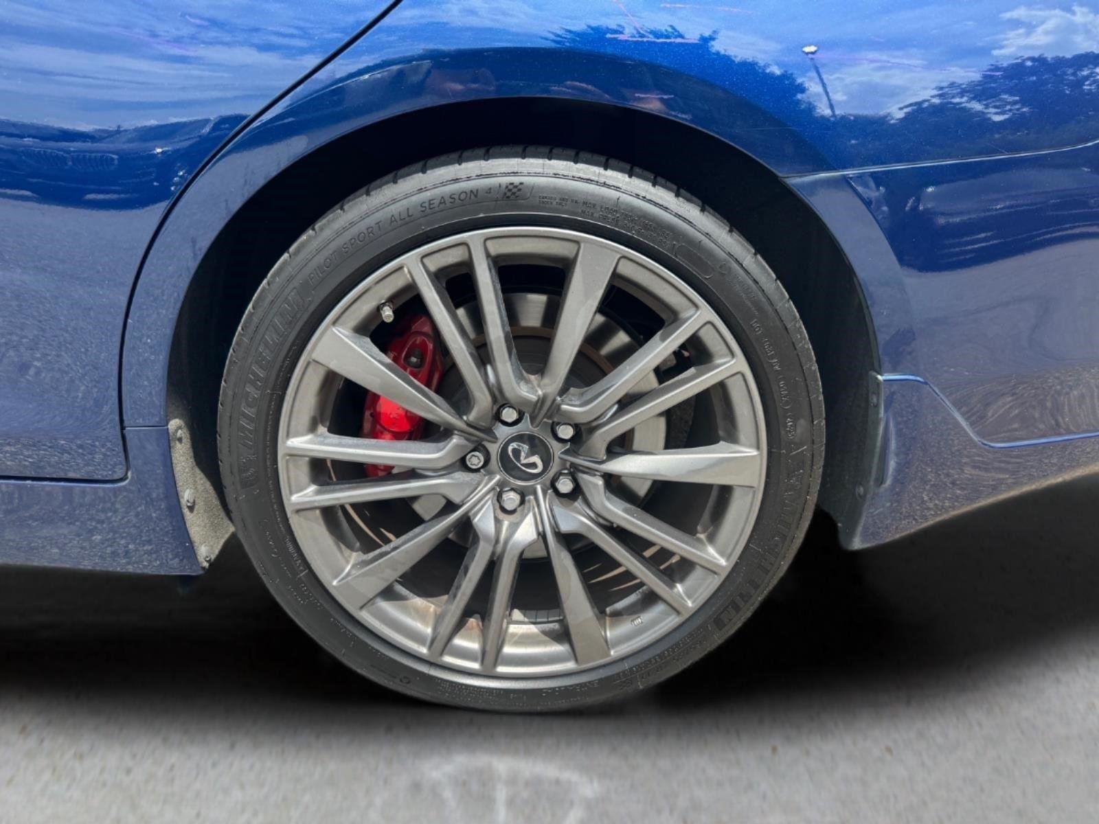 Used 2018 Iridium Blue INFINITI RED SPORT 400 image 9