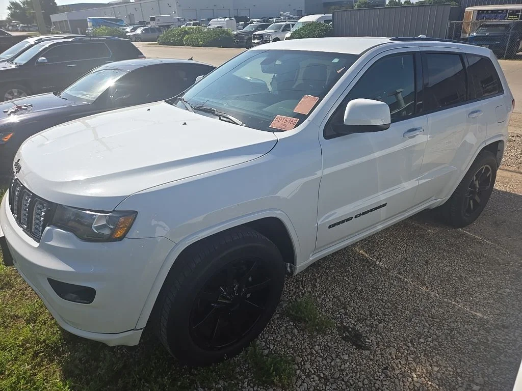 2020 Jeep Grand Cherokee Altitude's photo