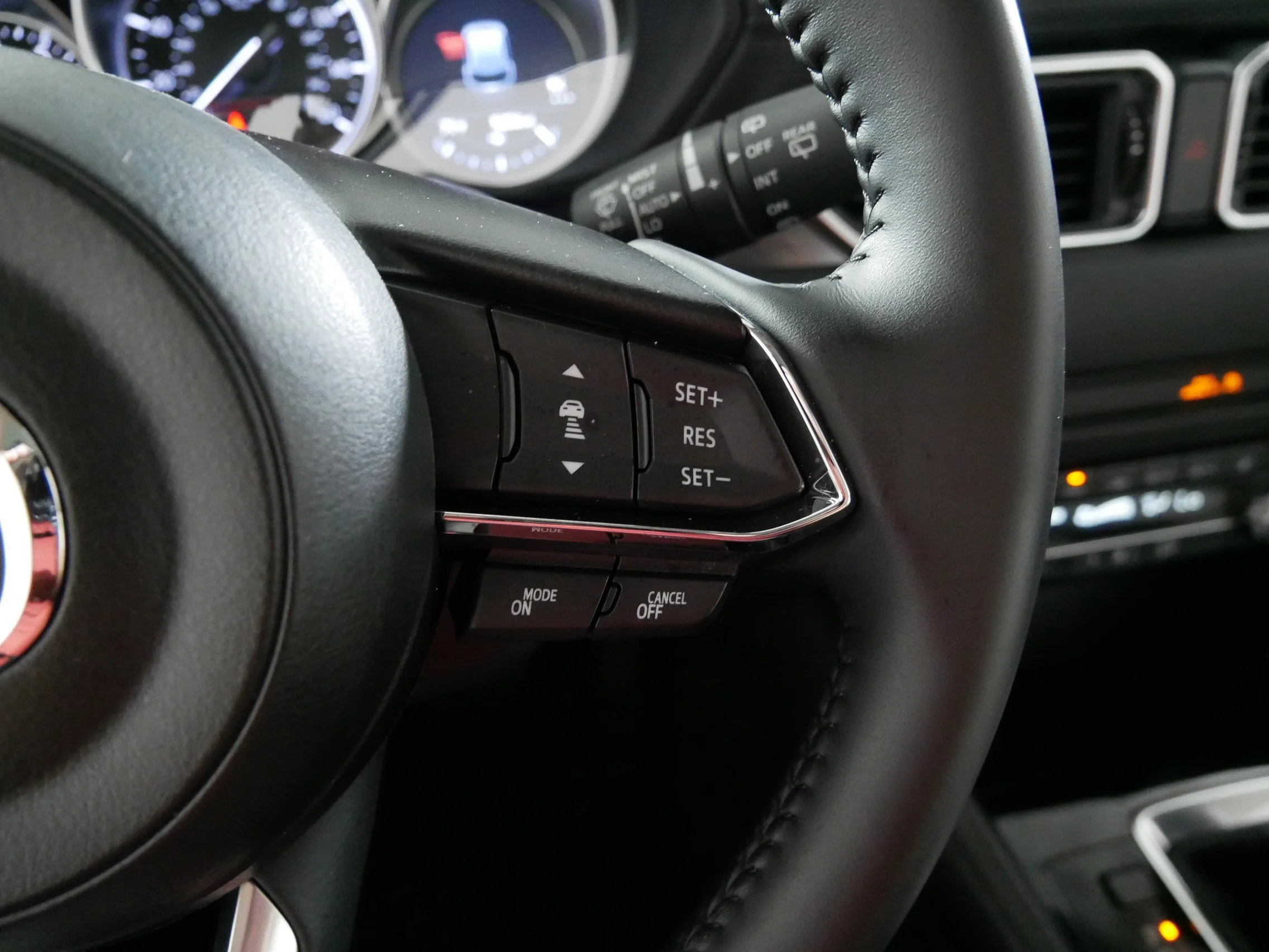 Used 2025 Jet Black Mica Mazda 2.5 S Preferred Package image 28