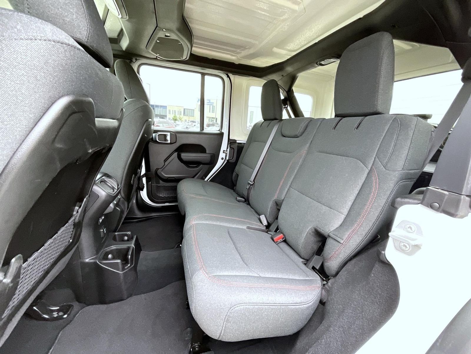 Used 2025 White Jeep Rubicon image 19