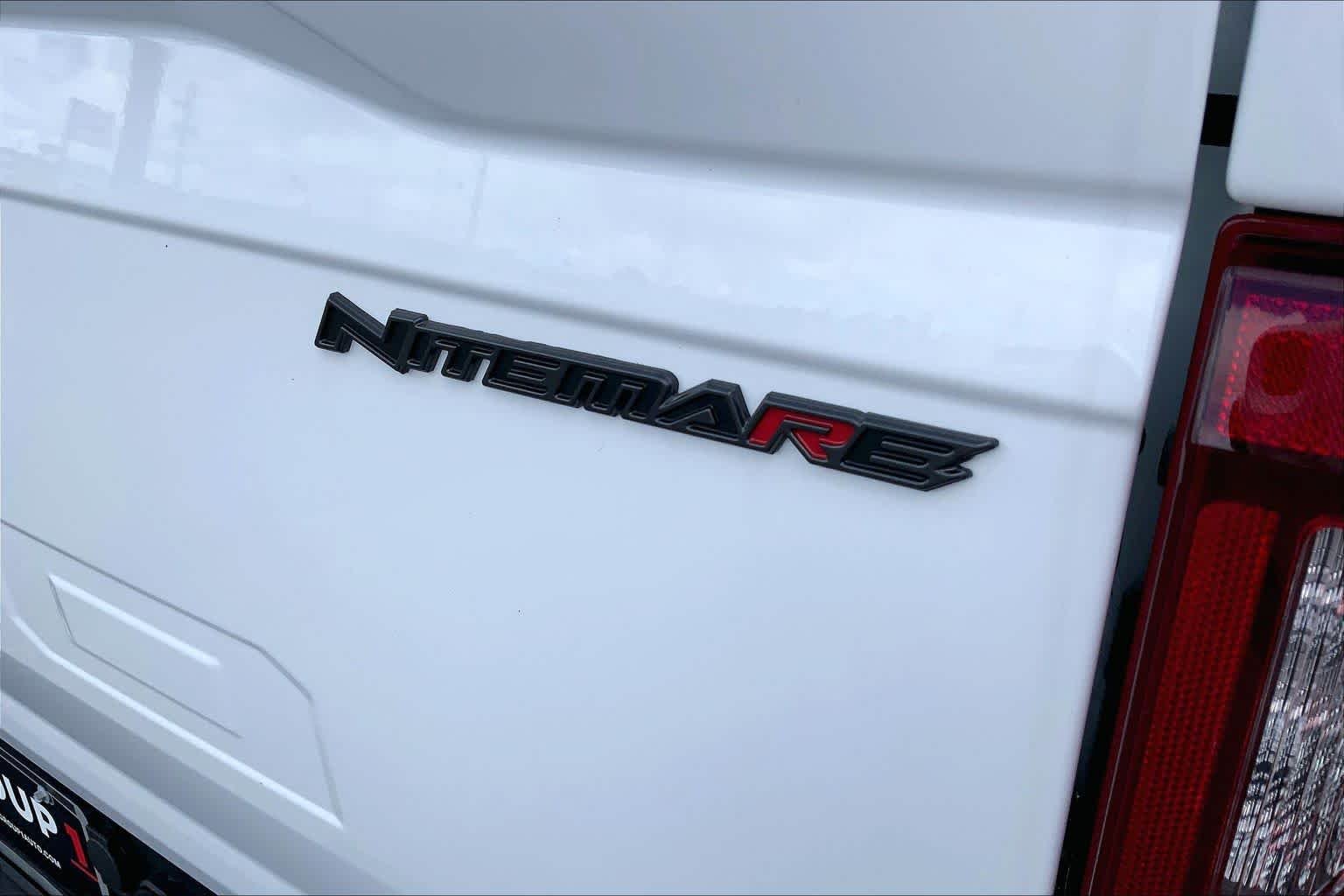 New 2026 Oxford White Ford XLT image 15