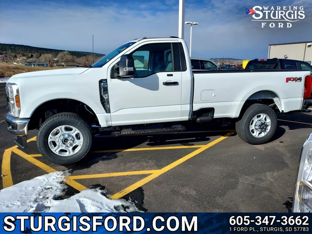 2026 Ford Super Duty F-350 SRW XLT