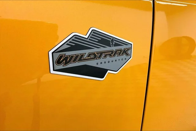 Used 2022 Cyber Orange Metallic Tricoat Ford Wildtrak image 34